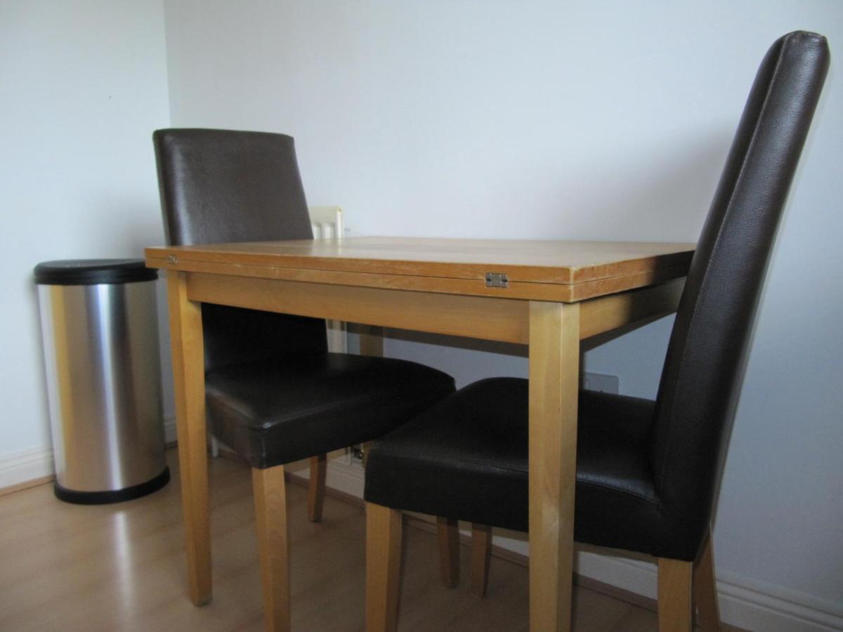 Cozy Off Road 2 Bedroom Cottage Apartment With Free Wi-Fi And Private Parking Глазго Екстер'єр фото