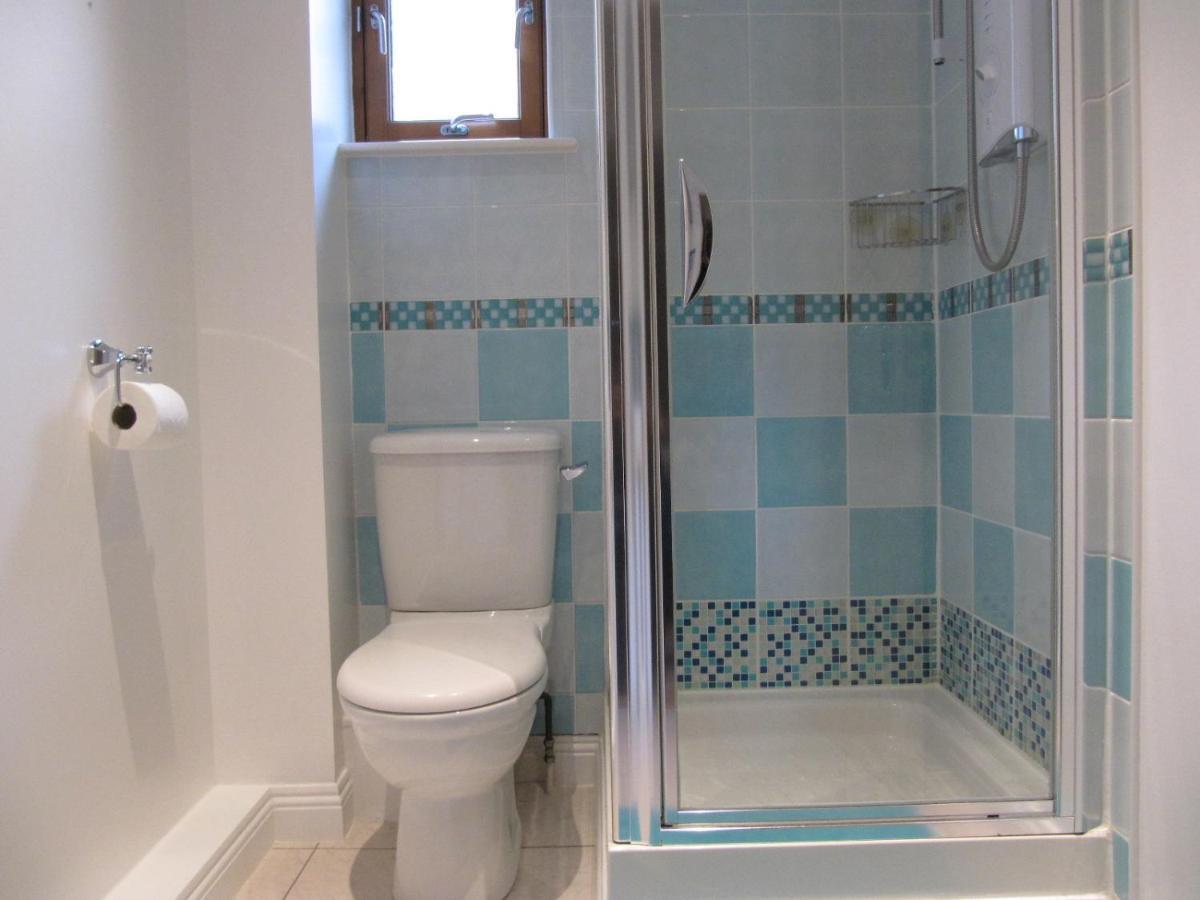 Cozy Off Road 2 Bedroom Cottage Apartment With Free Wi-Fi And Private Parking Глазго Екстер'єр фото