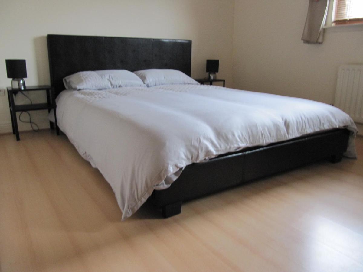 Cozy Off Road 2 Bedroom Cottage Apartment With Free Wi-Fi And Private Parking Глазго Екстер'єр фото